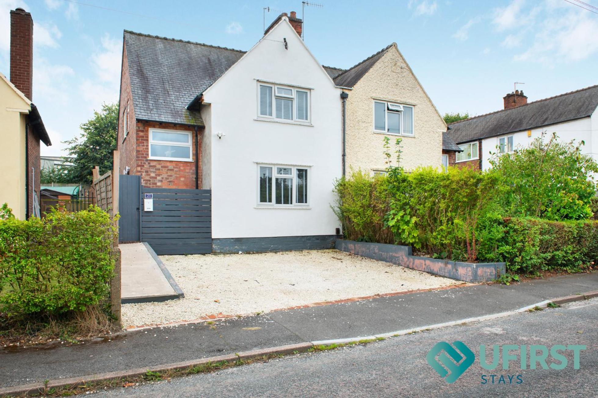 Hébergement de vacances Stylish 3-bed With Hot Tub - Close To Hospital, Sherwood, Qmc, Arboretum & Centre